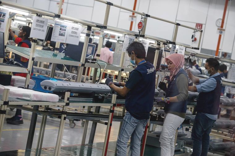 Malaysia’s manufacturing sector records third straight month of growth in August, PMI data shows
