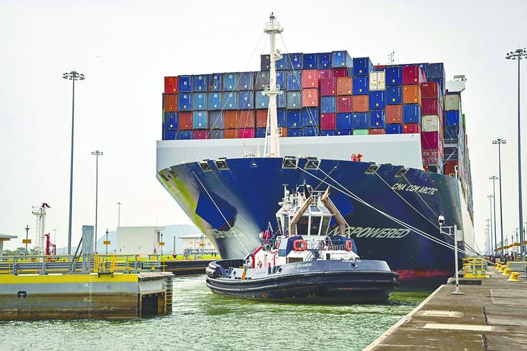 How El Nino is choking the Panama Canal