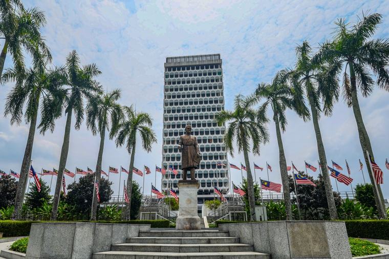 PM term limit, AG-PP split: DAP wants both Bills tabled in Oct-Dec sitting