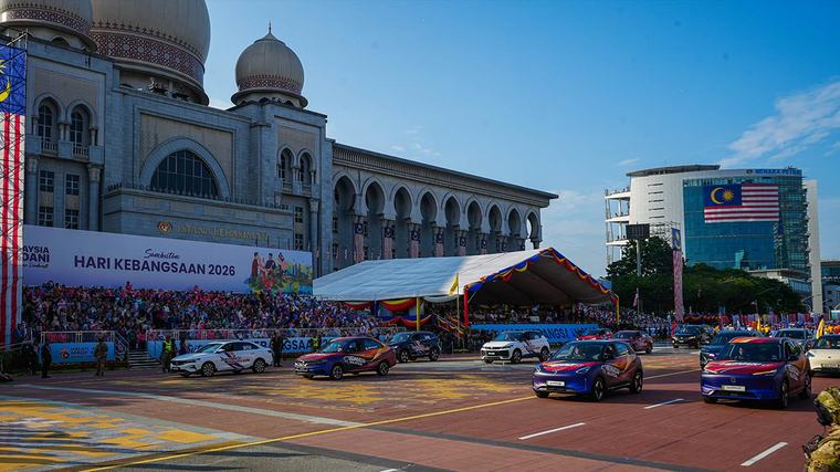 Proton e.MAS pacu generasi baharu mobiliti elektrik
