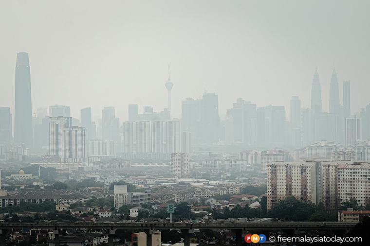 Keep children indoors before the air turns unhealthy, say doctors