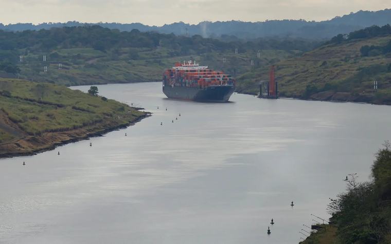 Panama Canal begins reducing crossings due to El Nino