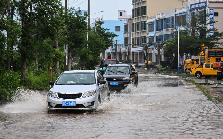 Typhoon Saudel brings torrential rain, flooding to China’s coastal areas