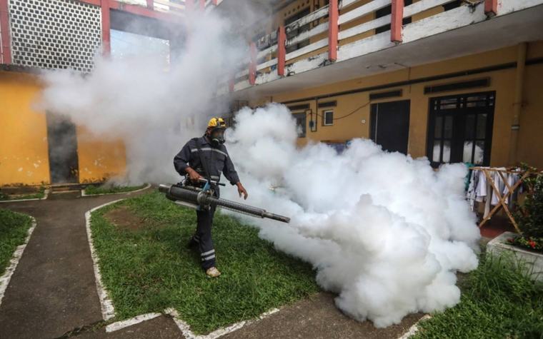 Bangladesh dengue outbreak accelerates as hospitals come under strain
