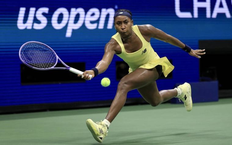 Gauff downs Badosa to reach US Open third round