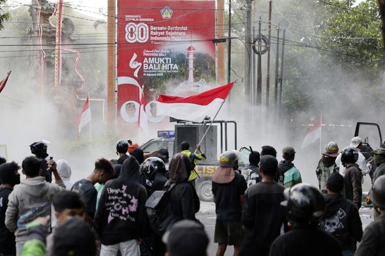 Indonesian protesters targeted by coordinated disinformation