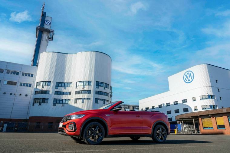 Volkswagen to turn German car plant into defence equipment factory for Israel’s Rafael